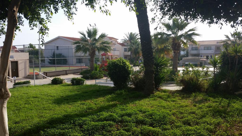 Изображение Crown Resorts Henipa 3*