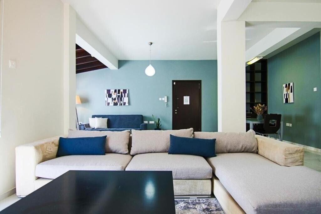 Изображение Phaedrus Living: City View Luxury Flat Harbour 03 4*