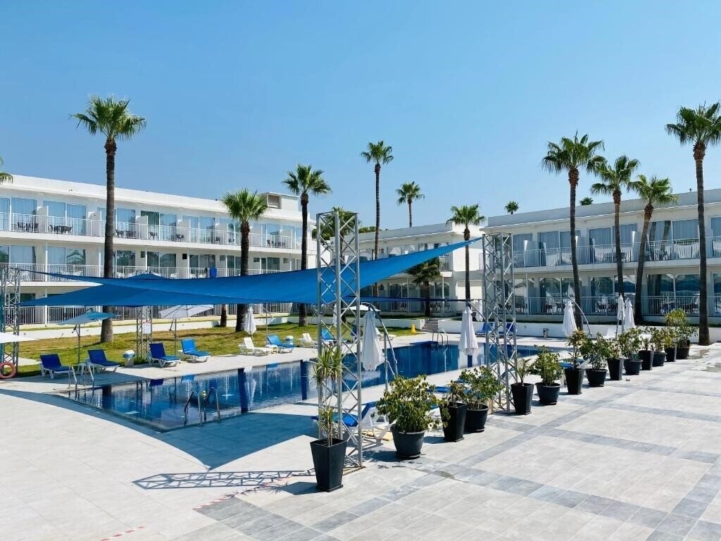 Фотография Lysithea Apts 3*