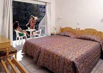 Изображение Michaels Beach Aprt 4*