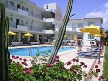 Фотография Michaels Beach Aprt 4*