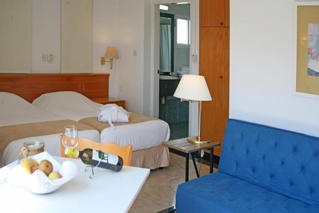 Изображение Chrielka Suites 3*