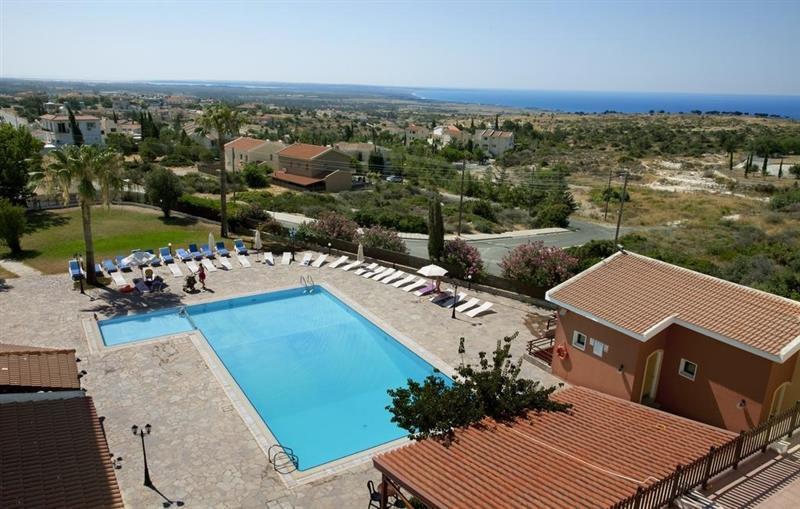 Отель Episkopiana 3*