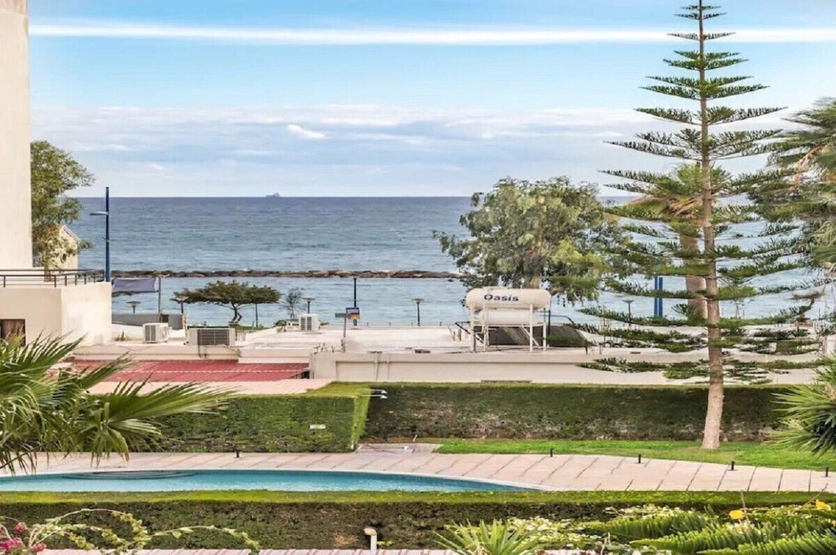 Фотография Marinas Flat Limassol 3*