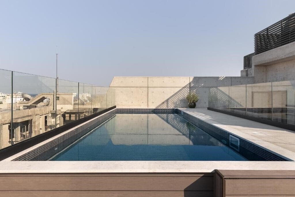 Отель White City Limassol Aparthotel 4*