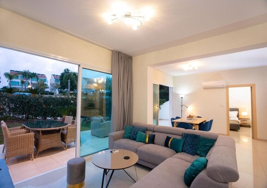 Фотография Bayview Gardens 4*