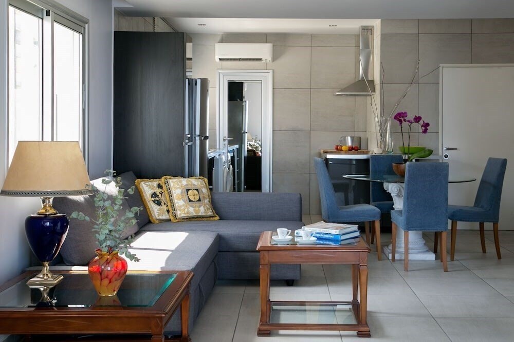 Отель City Sea Business Suites 4*