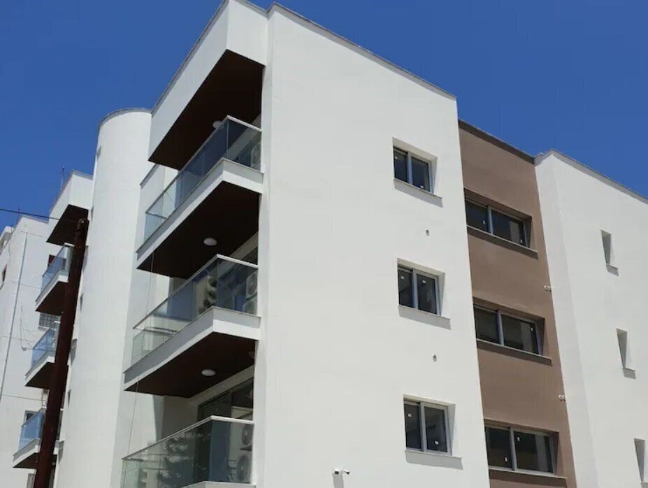 Отель Luxury Modern Spacious Flat In Egkomi 3*