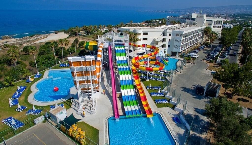 Фото Laura Beach Hotel 4*