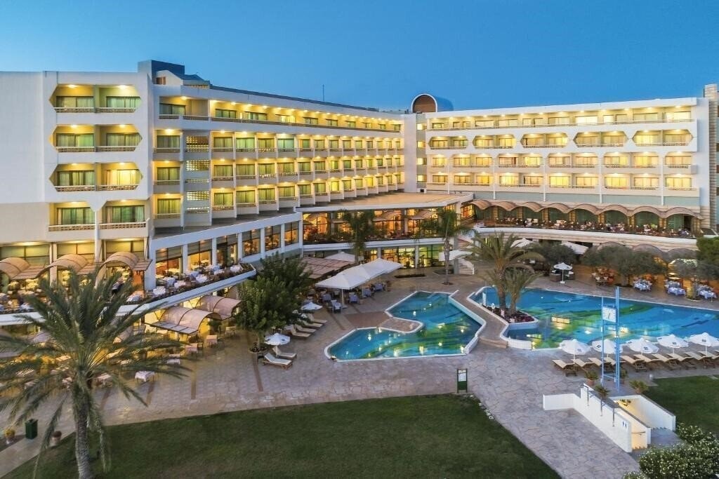 Отель Constantinou Bros Athena Royal Beach Hotel 4*
