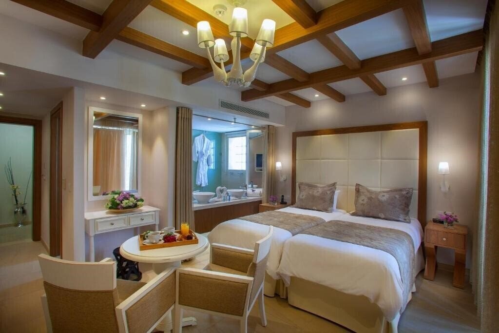 Фото King Jason Paphos by Louis Hotels 4*