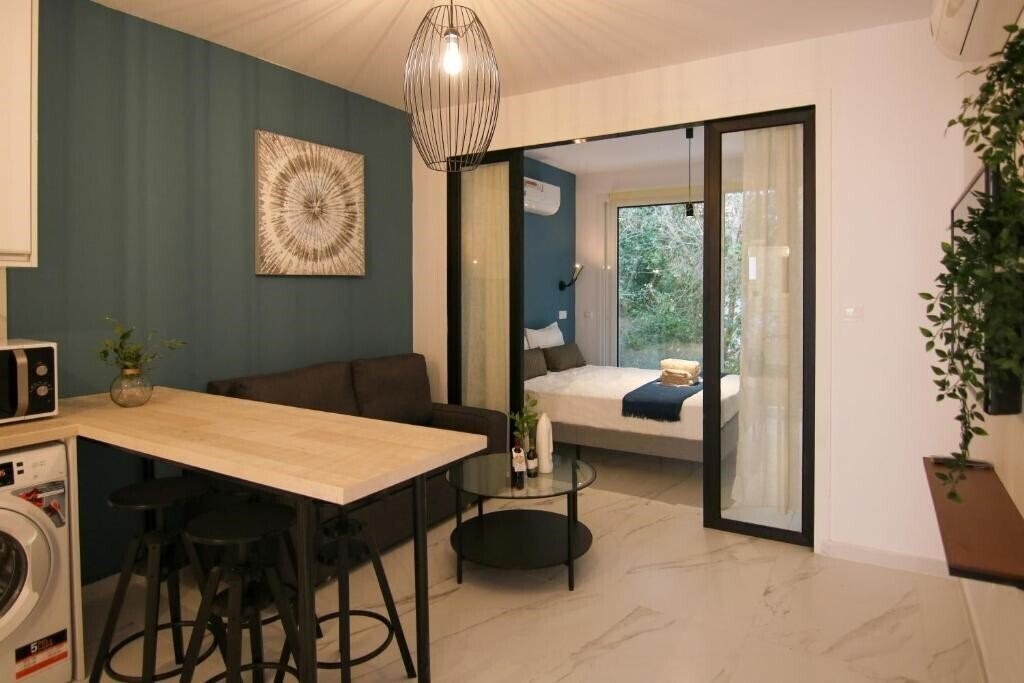 Фотография Phaedrus Living: Seaside Romantic Flat Limnaria 123 4*