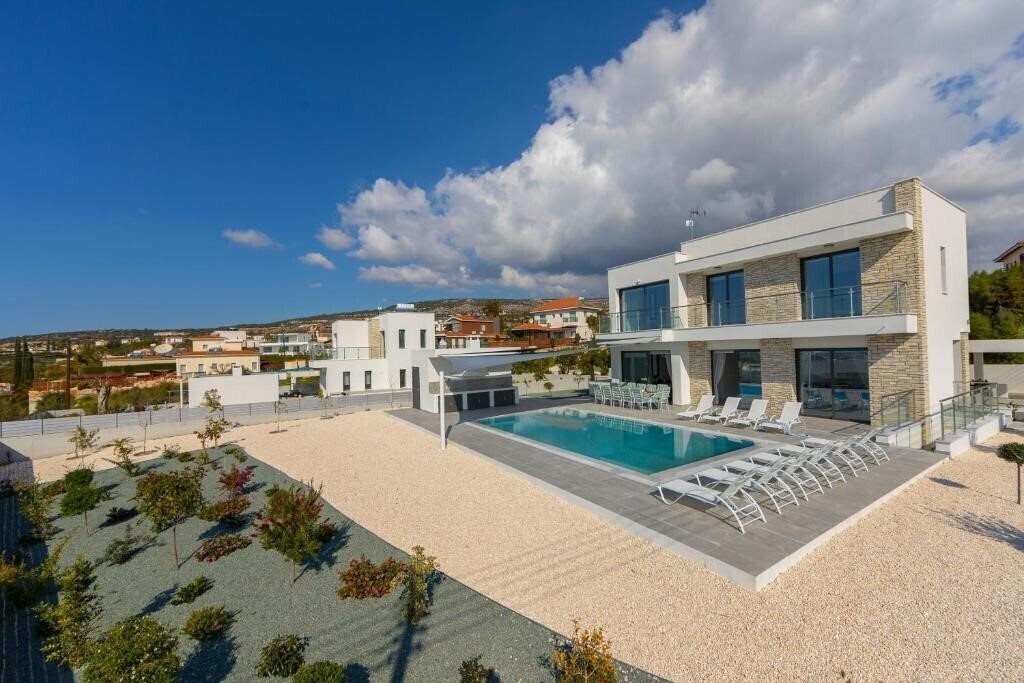 Изображение Villa Andromeda Sea Caves 4*