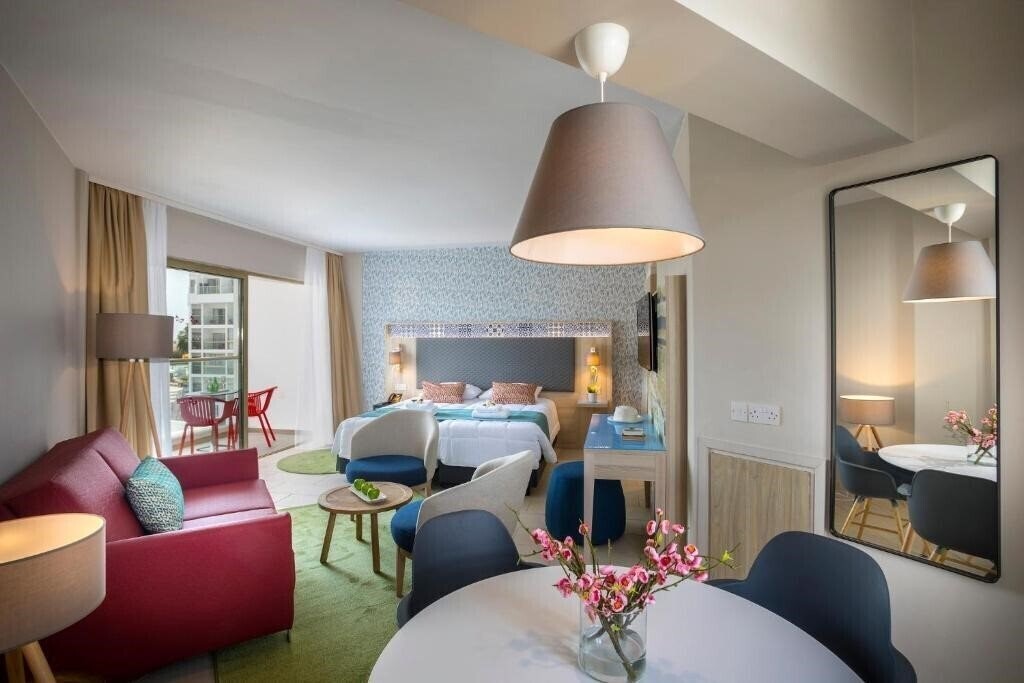 Фотография Cyprotel Laura Beach Hotel 4*