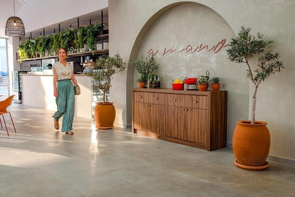 Картинка Louis Ledra Beach 4*