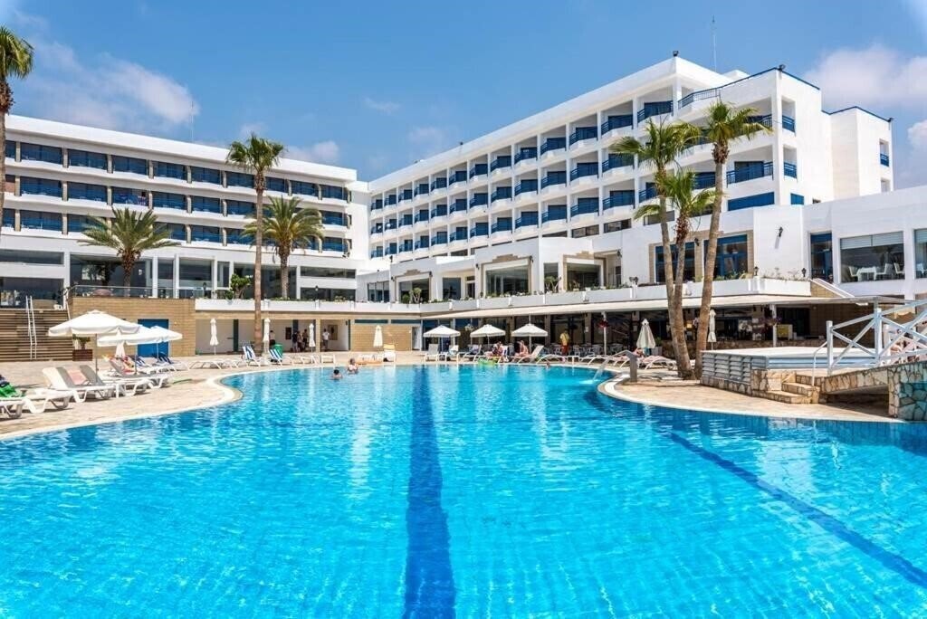 Отель Ascos Coral Beach 4*