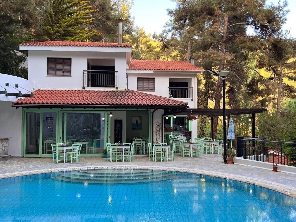 Отель Poed Residence 3*