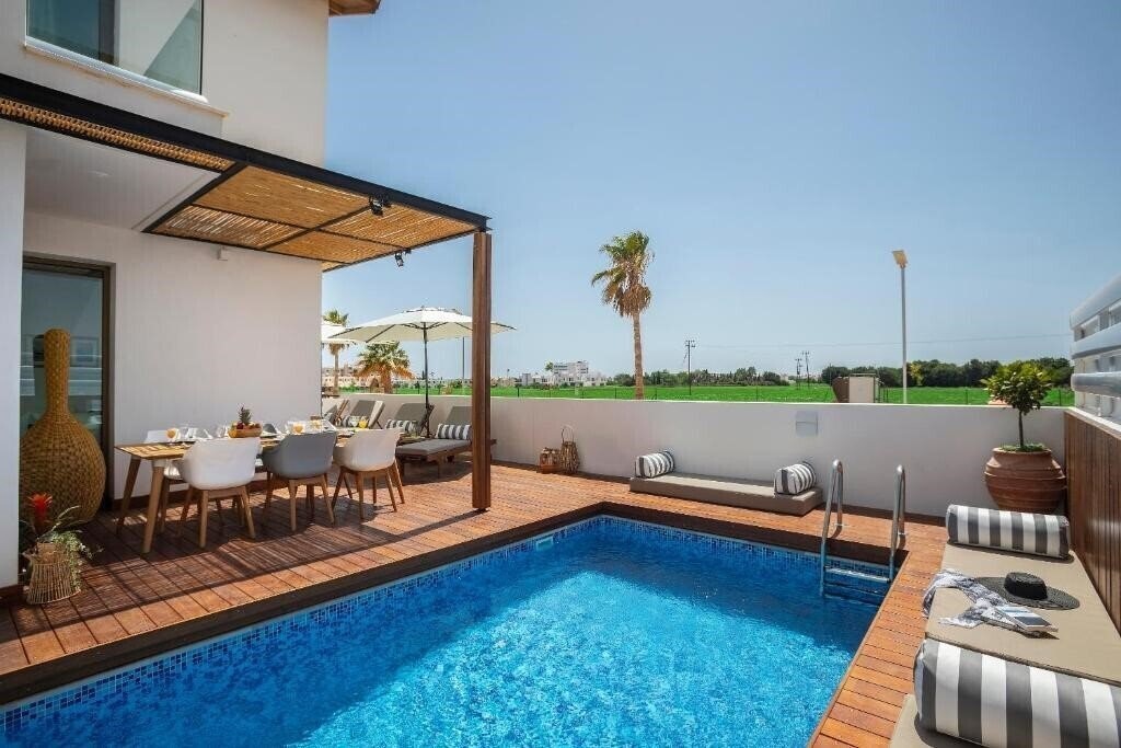 Изображение Louis Chris Le Mare Villa вилла