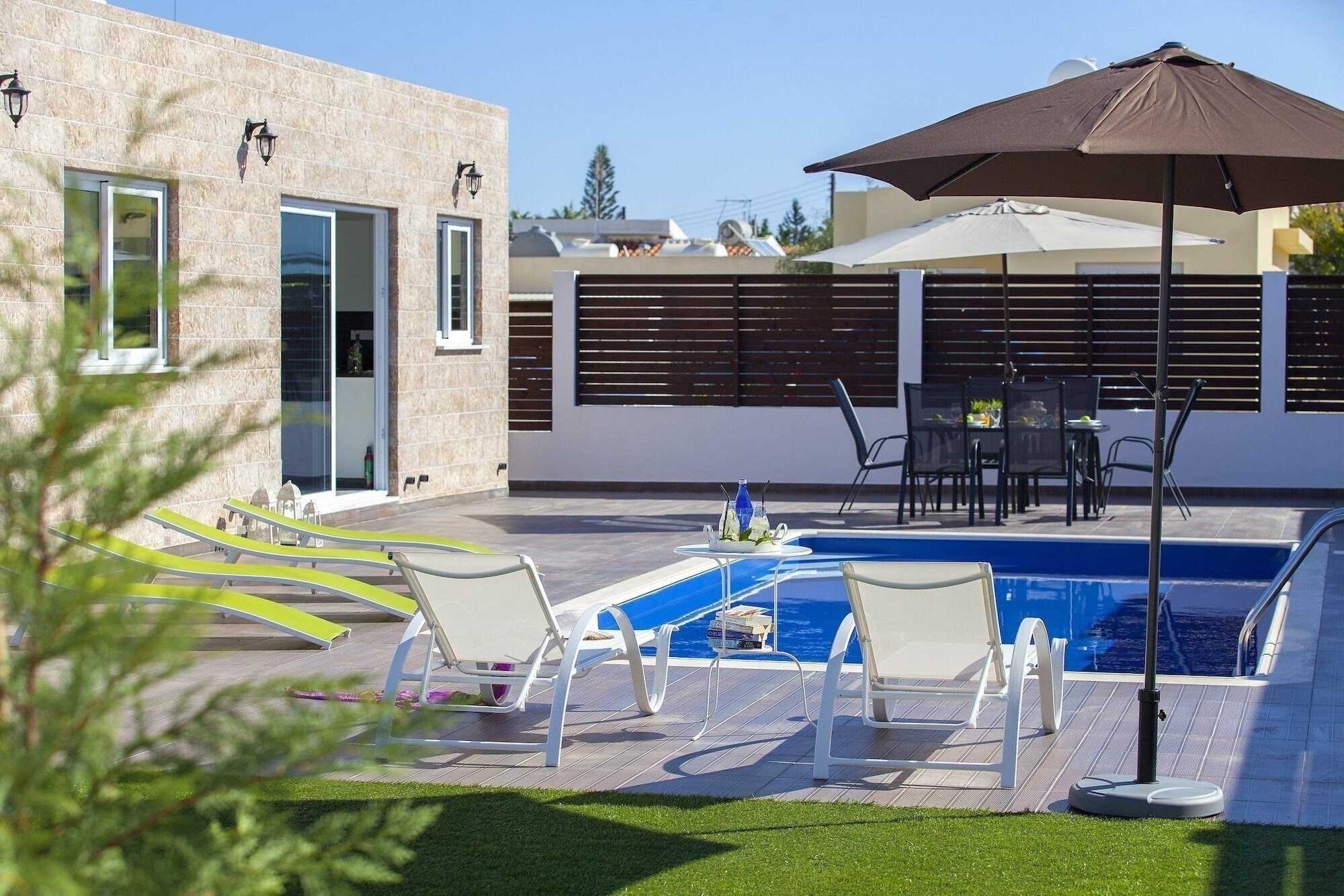 Отель Protaras Golden Dream Villa 4*