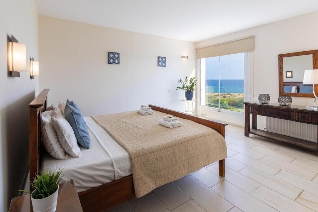 Фотография Villa Infinity Protaras 4*