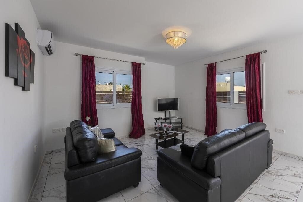 Картинка Villa Hollywood 3*