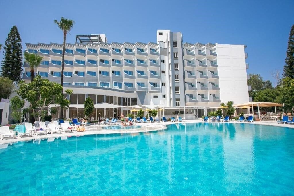 Отель Papouis Protaras Hotel (ex. Smartline Protaras Hotel) 3*
