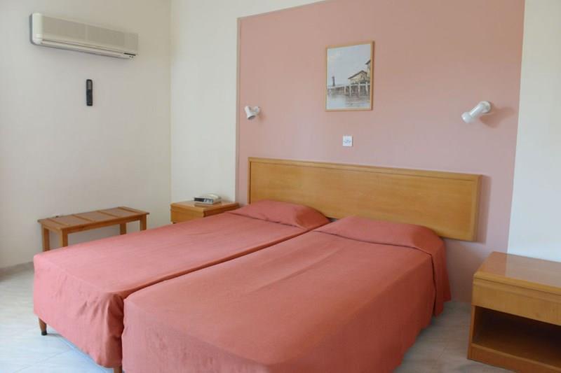 Фотография Artemis Apts апартаменты