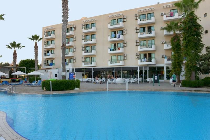 Фото Artemis Apts апартаменты