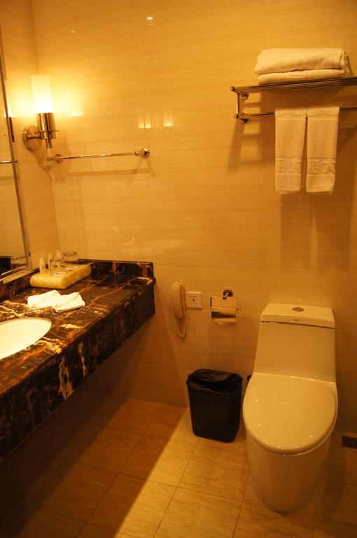 Фото Lan Hai Hotel 4*
