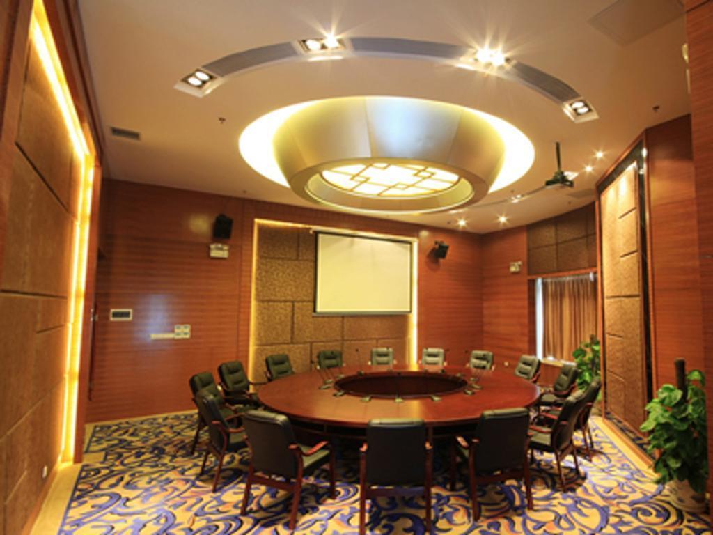 Изображение Guangdong Geological Landscape Hotel 4*