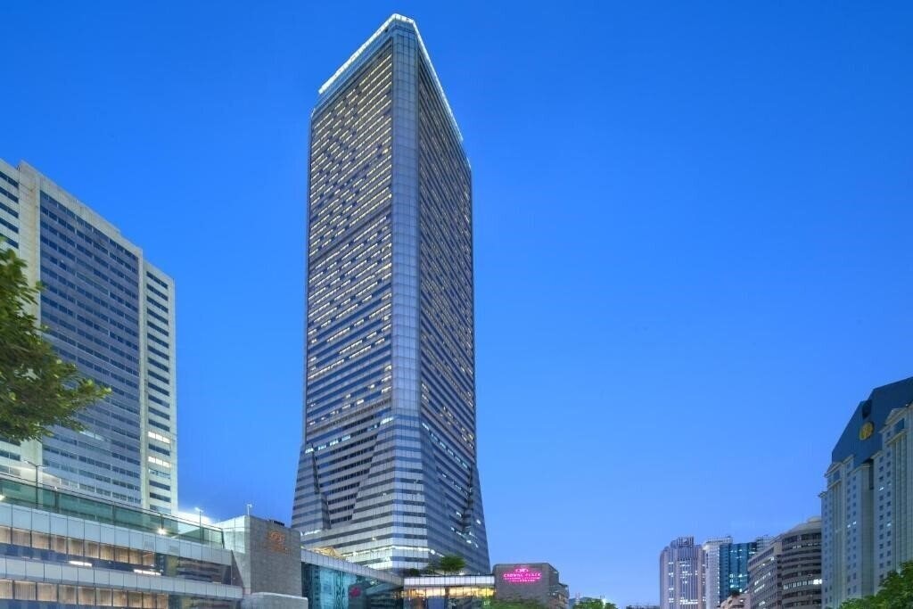 Отель Crowne Plaza Guangzhou City Centre 5*