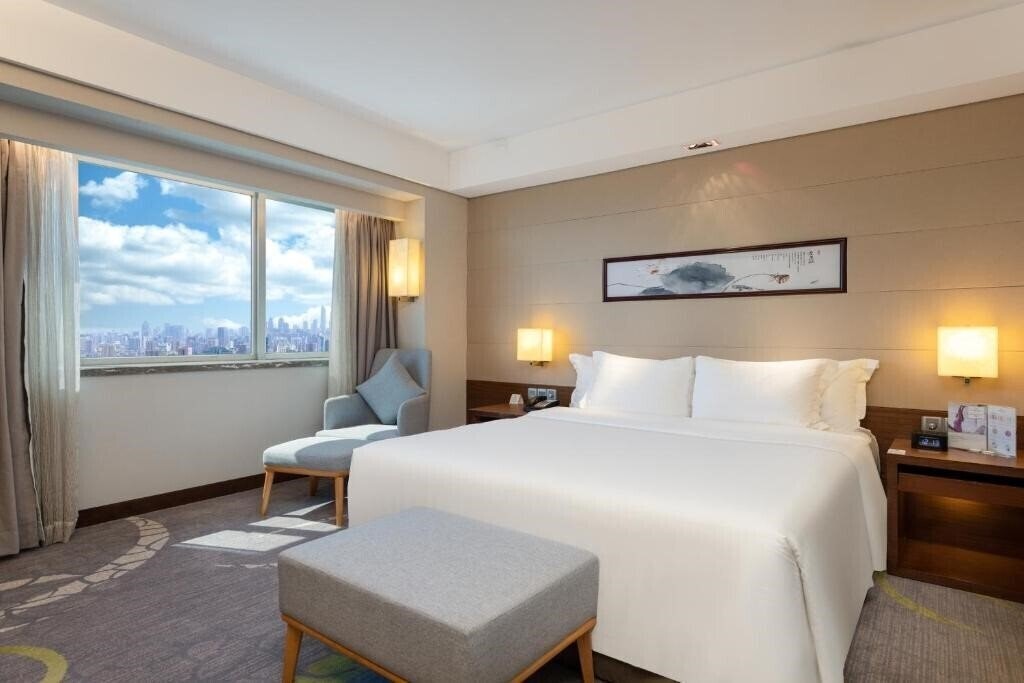 Изображение Crowne Plaza Guangzhou City Centre 5*