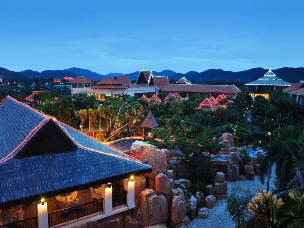 Изображение Pearl River Nantian Hot Spring Resort Sanya 5*