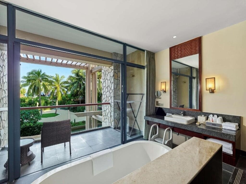 Фотография Hilton Sanya Yalong Bay Resort & Spa 5*