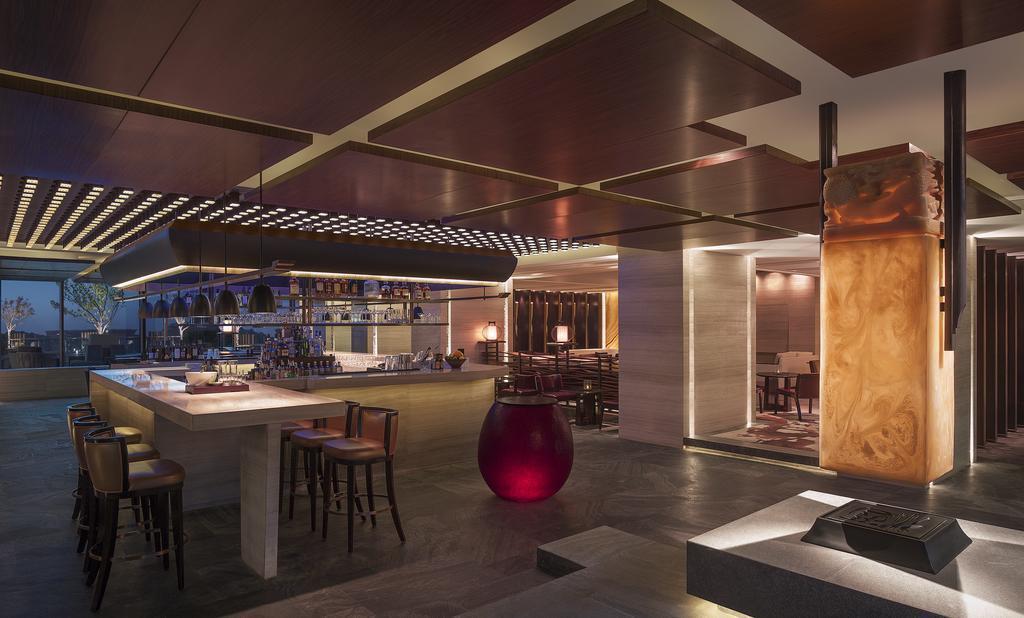 Картинка New World Beijing 5*