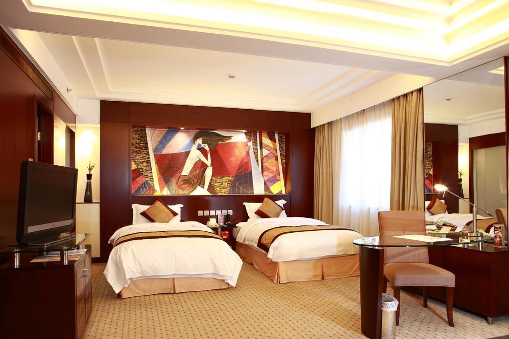 Отель Grand Skylight Catic 4*