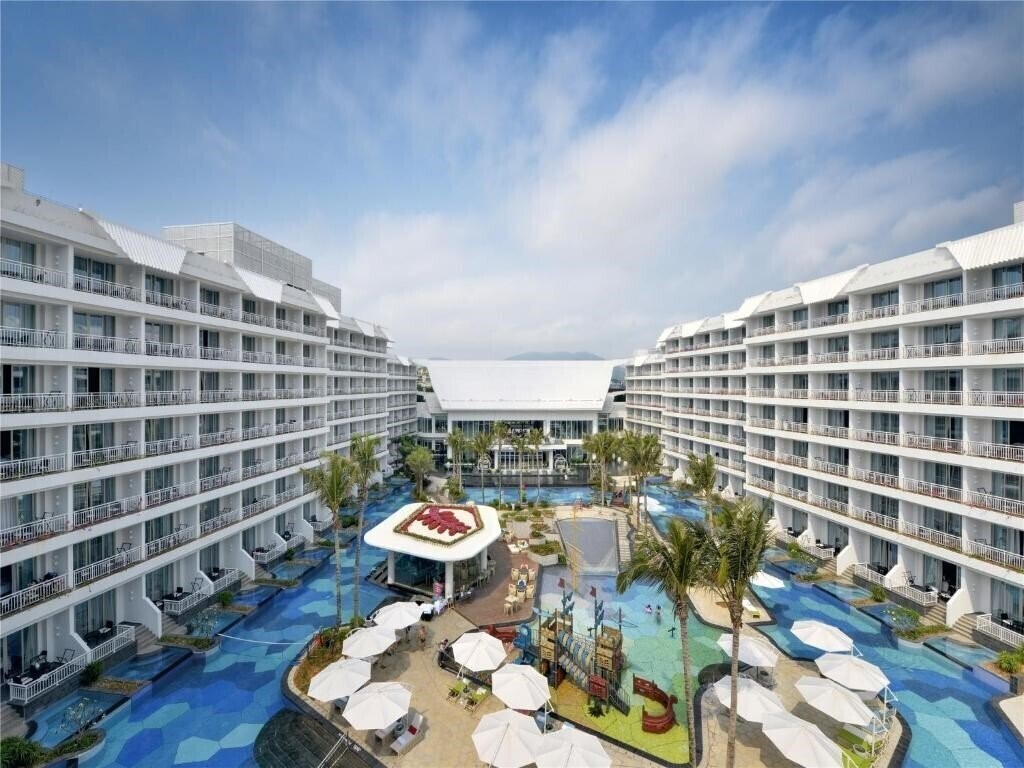 Фото Palace Resort Yalong Bay 4*