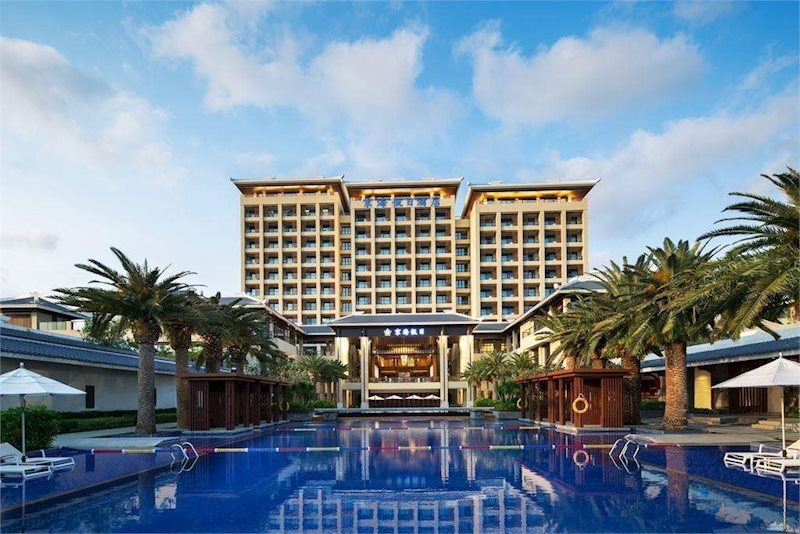 Отель Jinghai Hotel & Resort 5*
