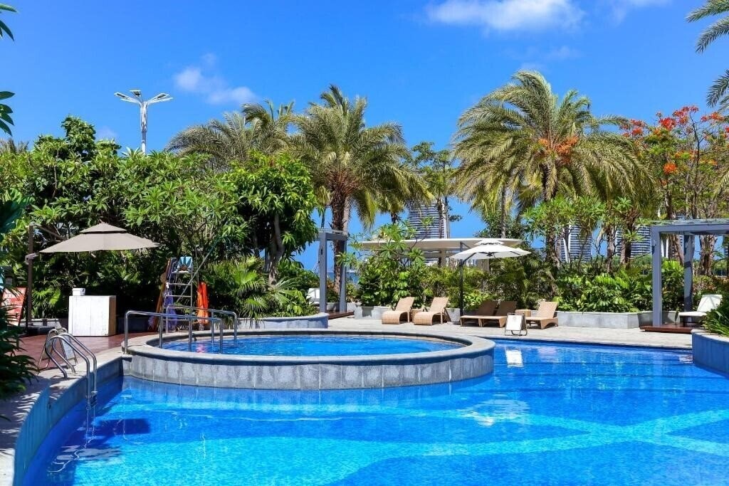 Картинка Tiancheng Central Coast Seaview Hotel 5*