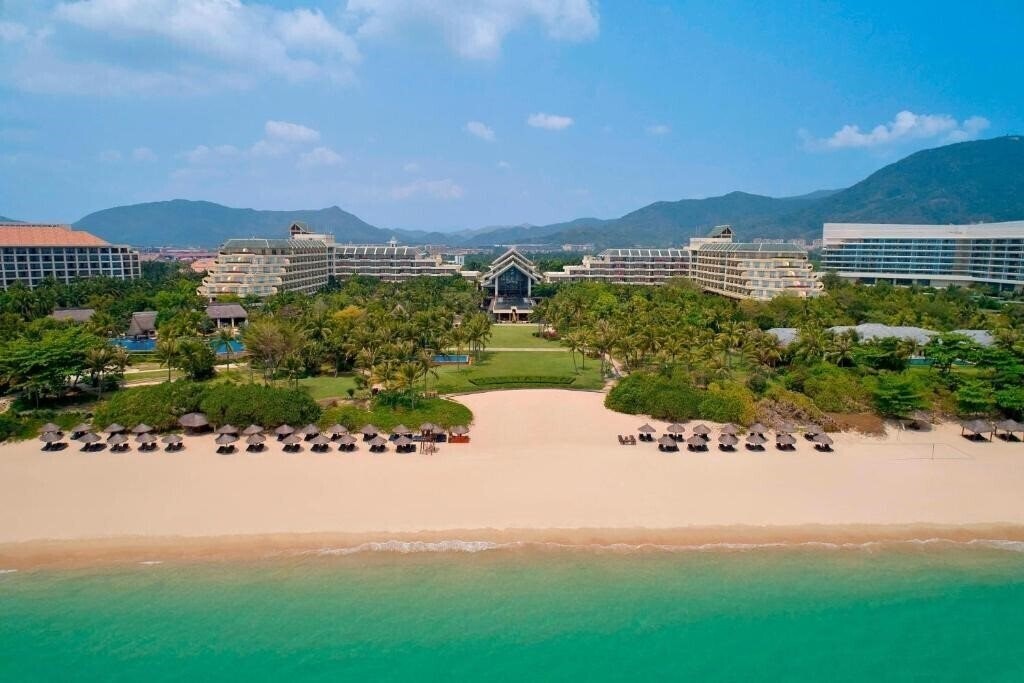 Отель Sheraton Sanya Resort 5*