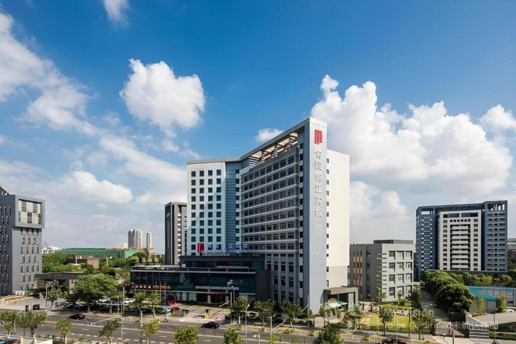 Отель Paradise Jinjiang Hotel 4*