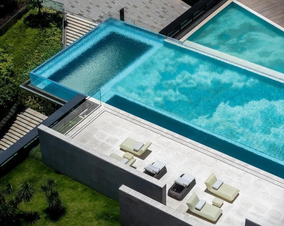 Отель Crowne Plaza Shenzhen World Exhibition & Convention Center 5*