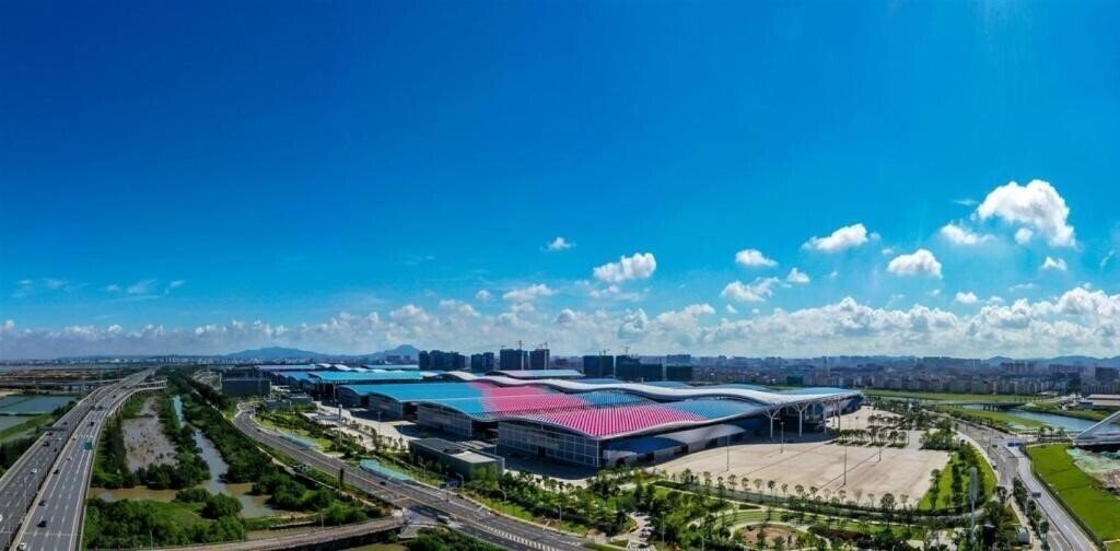 Фото Crowne Plaza Shenzhen World Exhibition & Convention Center 5*
