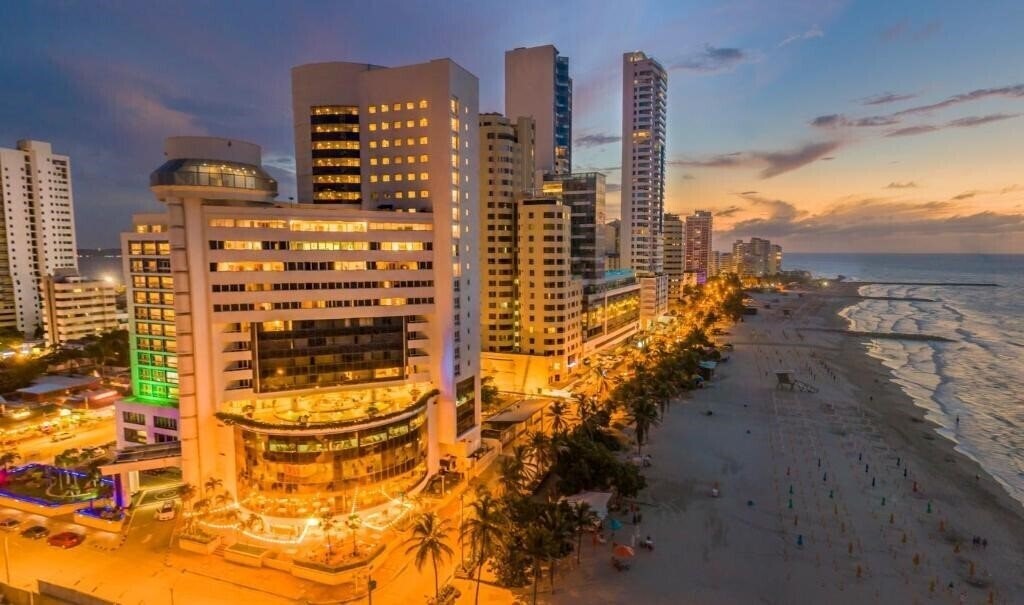 Отель Almirante Cartagena 4*