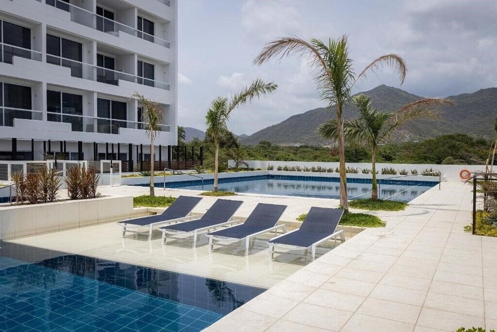 Отель Porto Horizonte 4*