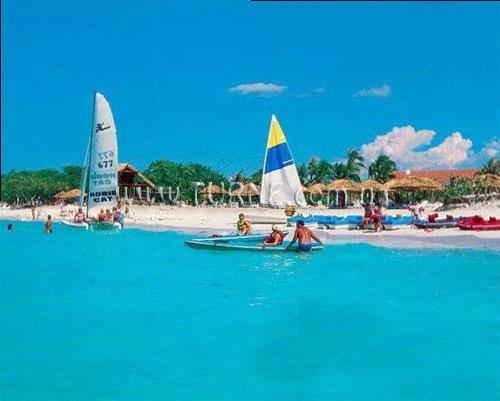 Отель Villa Tortuga Laurel 4*