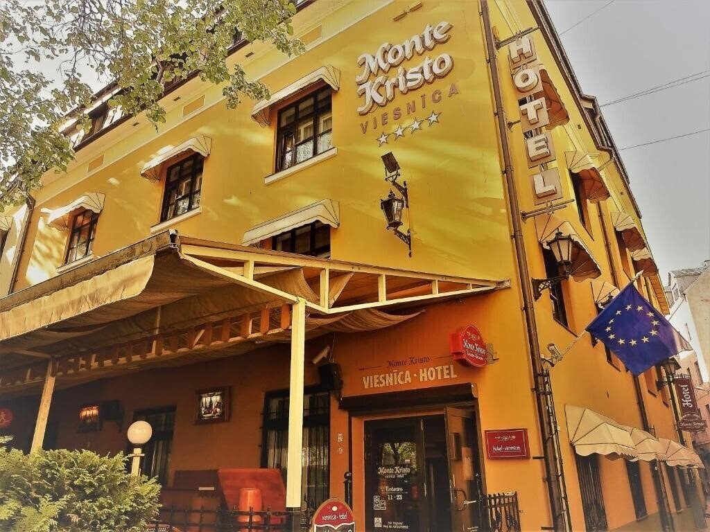 Отель Monte Kristo Hotel 4*