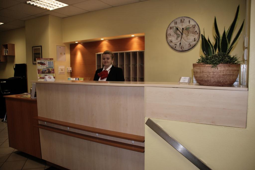 Отель Mikotel 2*