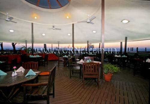 Отель Tuaran Beach Resort 3*