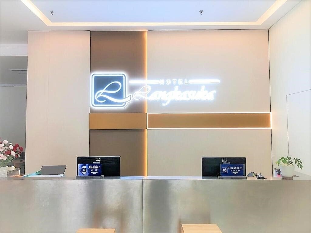 Фото Hotel Langkasuka Langkawi 3*